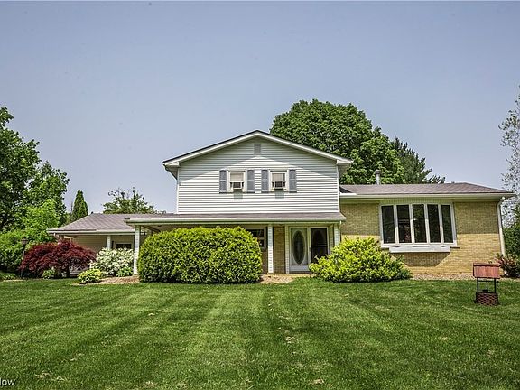 2nd image of 3355 Hemphill Rd
