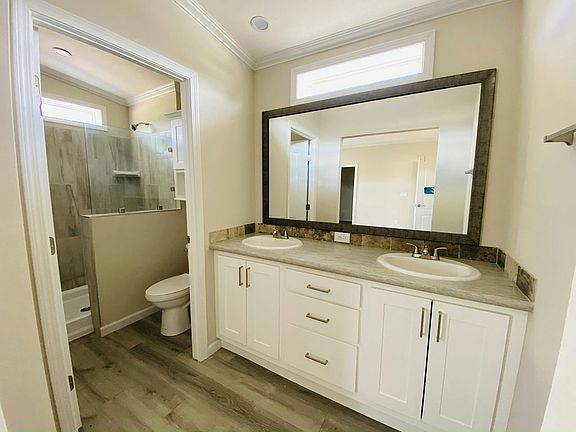 3rd image of 900 N Broad St #6CWWD3