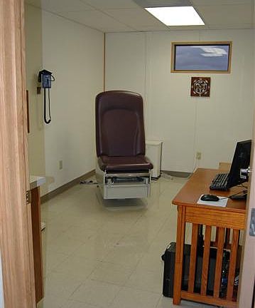 3rd image of 4525 Campus Dr