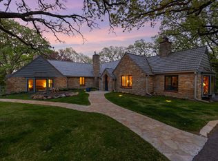 10300 Riverview Rd, Eden Prairie, MN 55347