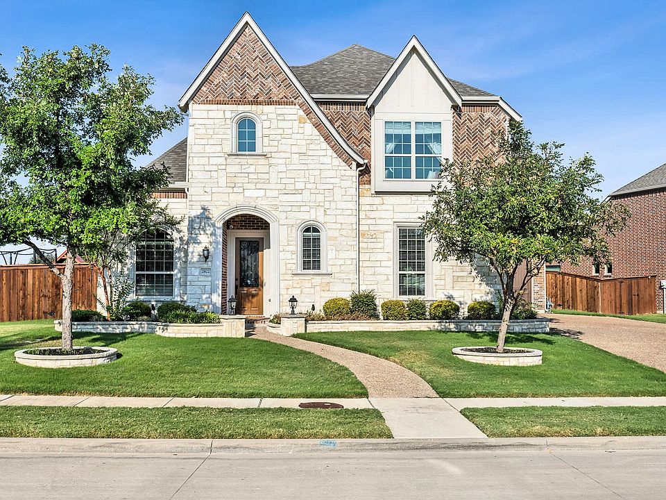 1st image of 2822 Annandale Dr