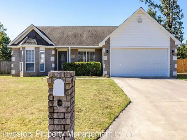 2521 Red Oak Dr, Van Buren, AR 72956