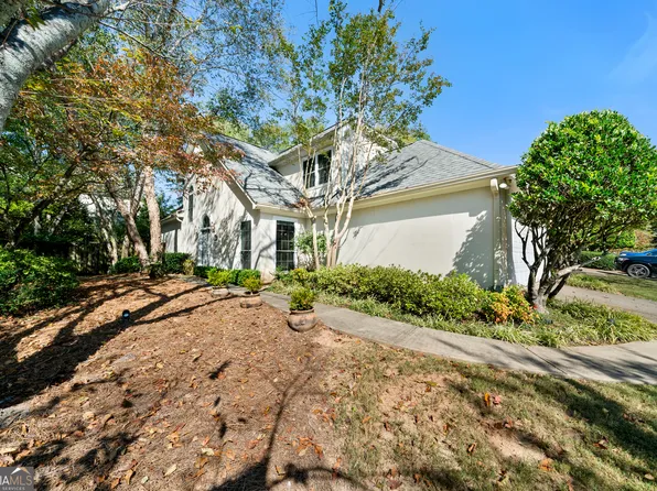 100 Sweetwater Trce, Roswell, GA 30076