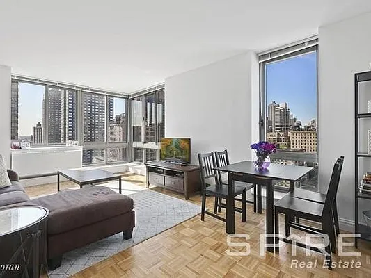 Rented by Spire Group | media 19