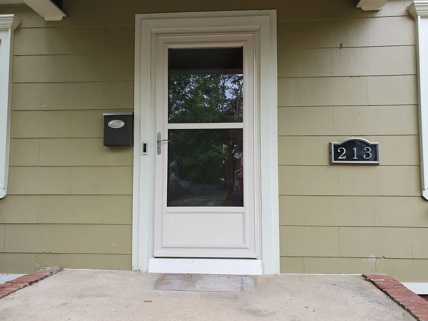213 Brainerd ~ Myrtle Hill — Photo 2