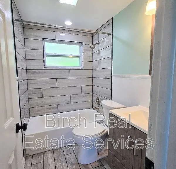 4328 Baden Dr — Photo 10