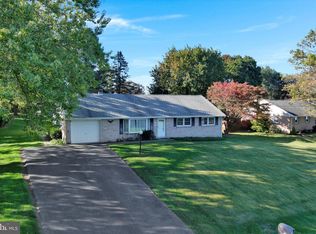 26 Snyder Hill Rd, Lititz, PA 17543