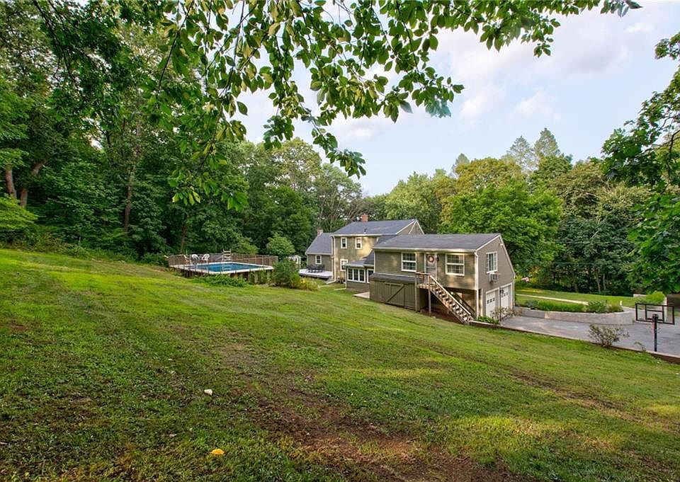 74 Hillside Rd, Cumberland, RI 02864 Zillow