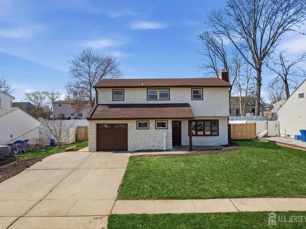 11 Lincroft Ave, Old Bridge, NJ 08857