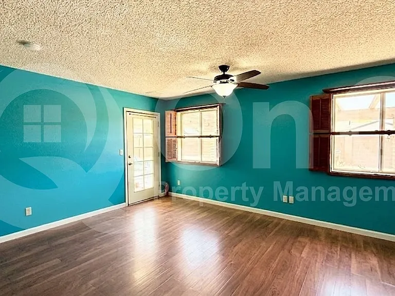 3151 S Orange Cir — Photo 18