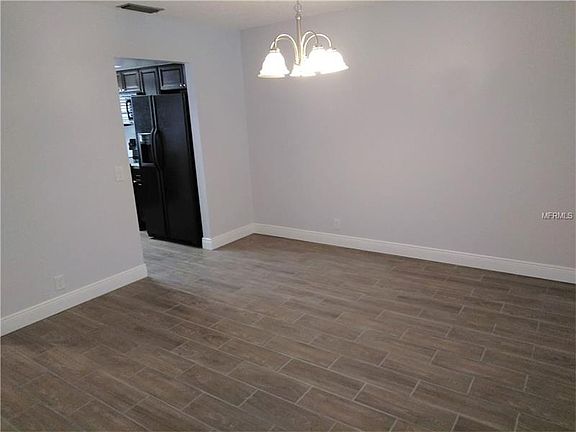 4th image of 1074 Medinah Way