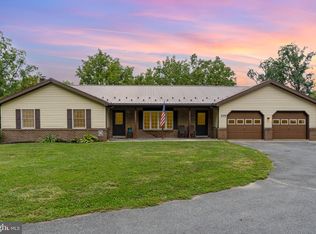 335 Apple Ridge Rd, Loysville, PA 17047