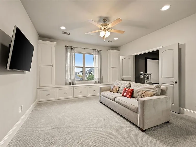908 Lake Carillon Ln — Photo 24