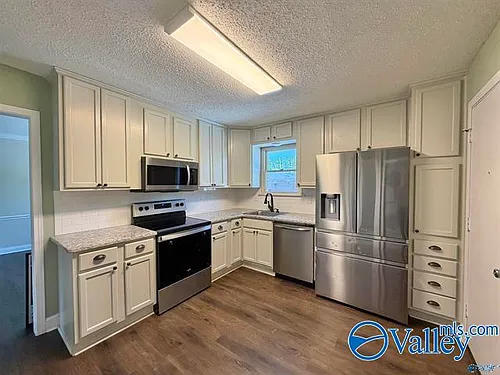 1208 Willowbrook Dr SE #C Photo 1