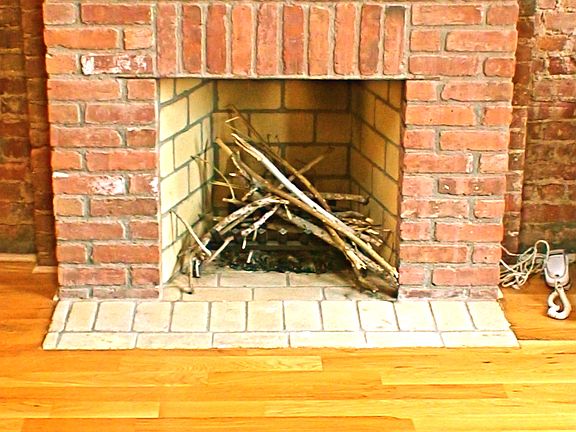 4th image of 246 W 132nd St