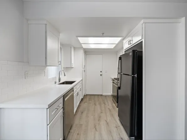 615 N. Juanita Ave, 615 N Juanita Ave APT 205, Los Angeles, CA 90004