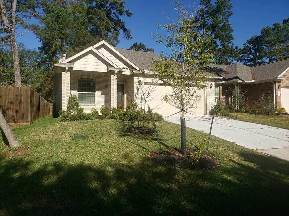 Walden on Lake Conroe — Photo 1