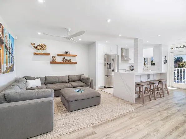 108 Paradise Harbour Boulevard #210, North Palm Beach, FL 33408