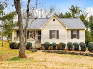 4809 Barkas Dr, Winston Salem, NC 27106