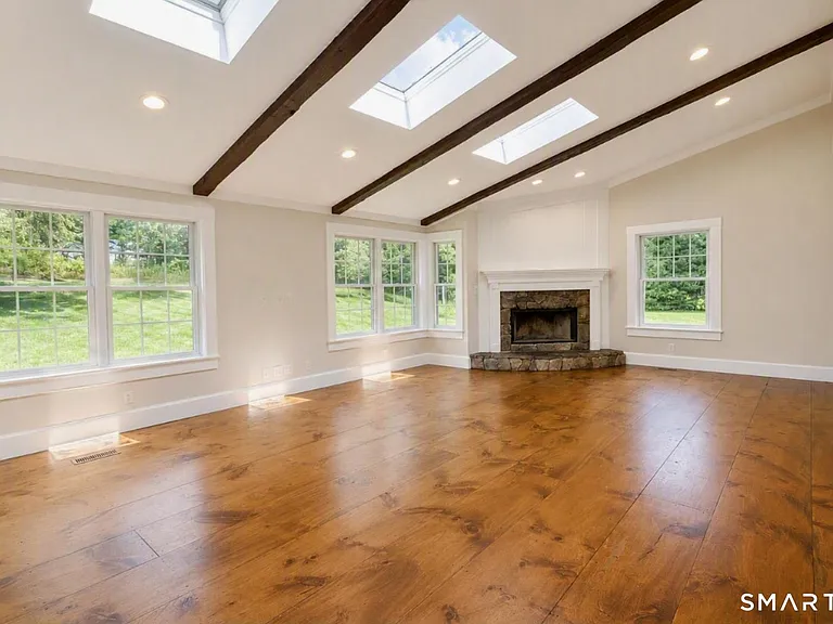 50 Fox Den Rd — Photo 4