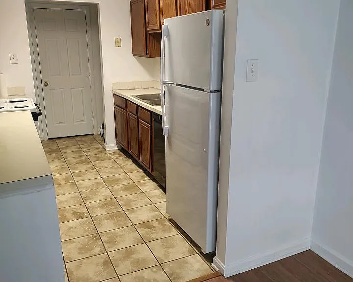 3485 Colonnade Dr — Photo 2