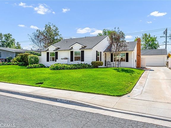 3rd image of 2924 Pecos Way