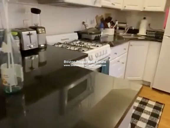 26 Hemenway St. #37 Boston - Back Bay Unit Photo 2