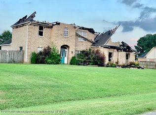 8090 Shelburne Ln E, Southaven, MS 38672