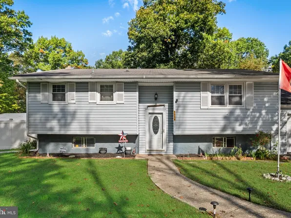 1034 Sykes Ln, Williamstown, NJ 08094