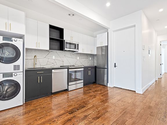 4th image of 235 Jackson St #3F