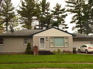 818 Helen Cir, Cloquet, MN 55720