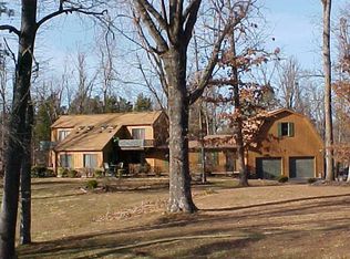 909 Calumet Ln, Madisonville, KY 42431