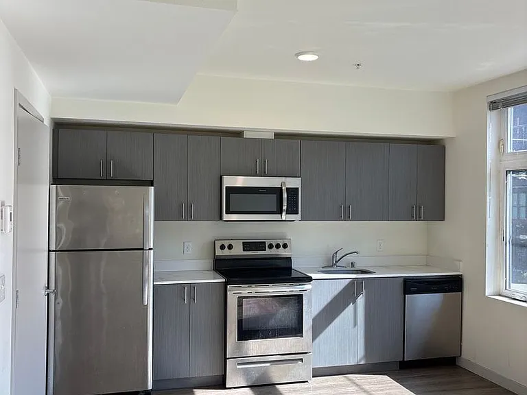 4801 Fauntleroy Apartments — Photo 56