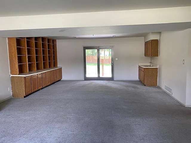 1534 E Valley Pl — Photo 18