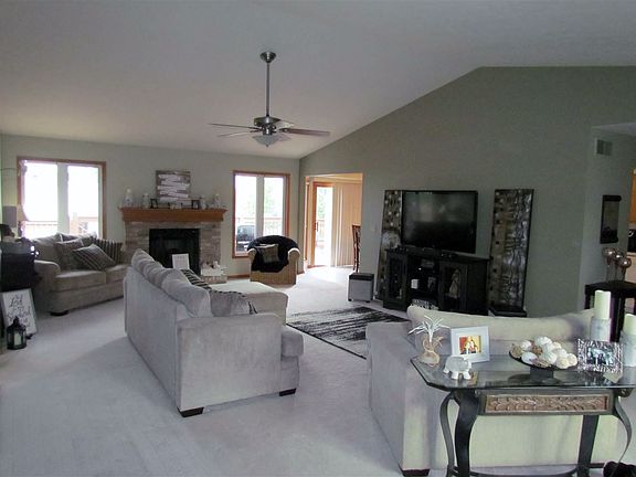 4th image of 13186 Country Meadow Dr