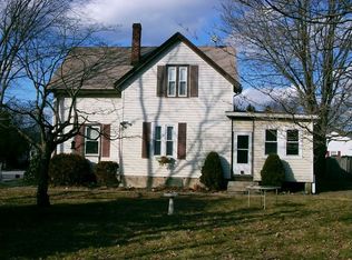 7 Earl St, West Warwick, RI 02893