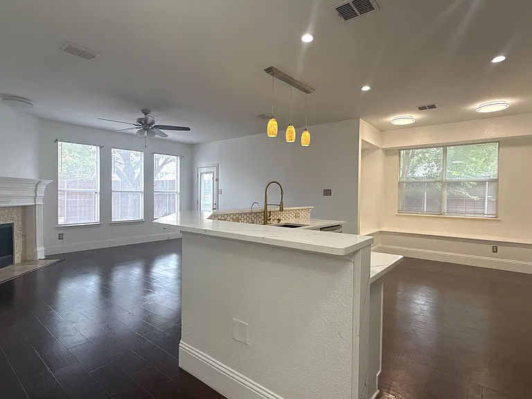 7848 Ravens Cliff Dr — Photo 14
