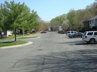 3635 Wharf Ln, Triangle, VA 22172