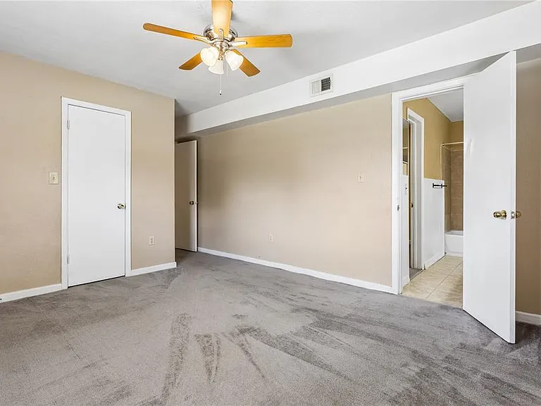 3123 Lawrence St — Photo 10