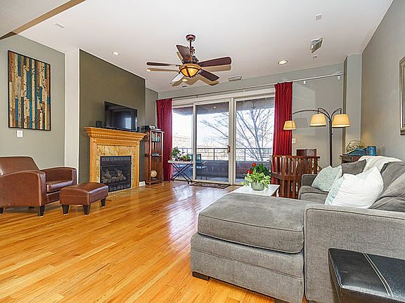 5th image of 2402 W McLean Ave APT 201
