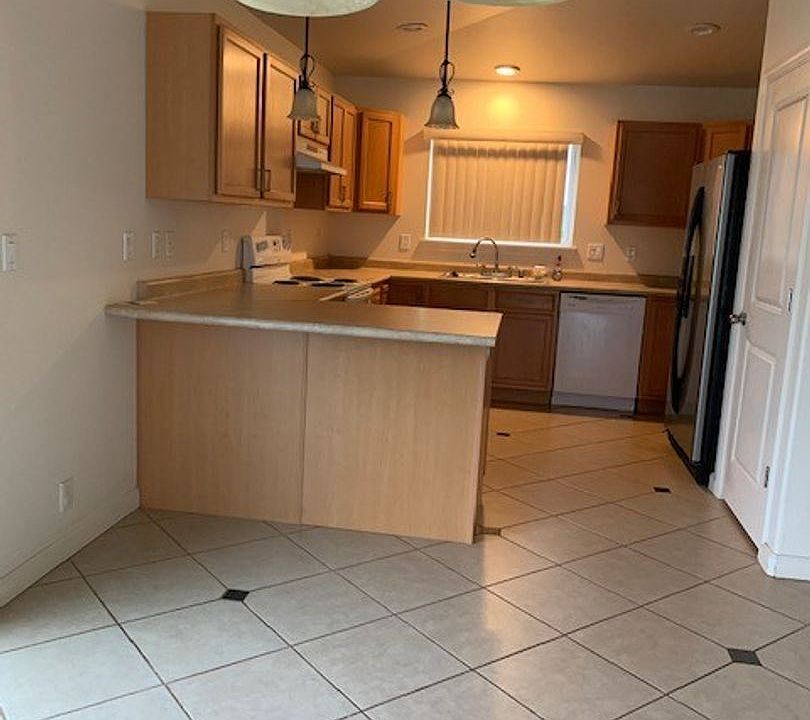 1st image of 85 E Makahakaha Loop