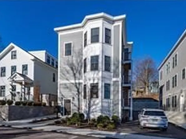 285-285 Lamartine St, Jamaica Plain, MA 02130
