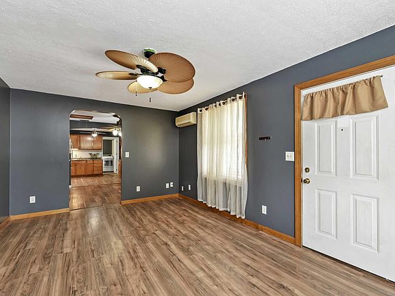 4th image of 4653 Clifton Ave