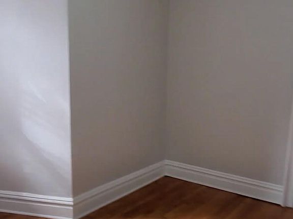 4th image of 26 Kensington Ave #300
