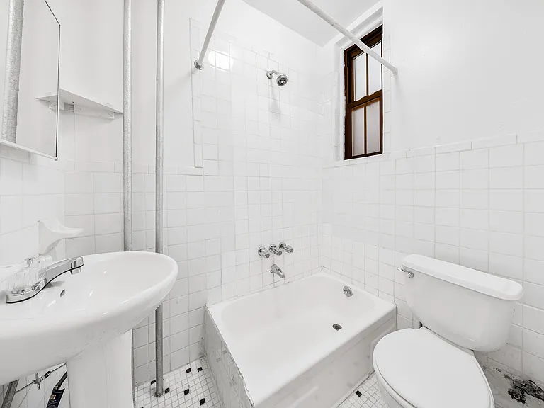 268 W 12th St #4W — Photo 5