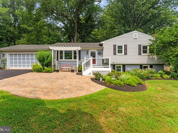 5576 Jaclyn Dr, Warrenton, VA 20187