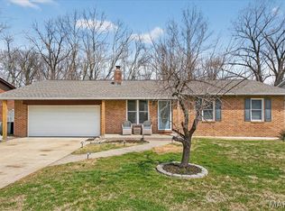 1719 Hawthorne Dr, Pacific, MO 63069
