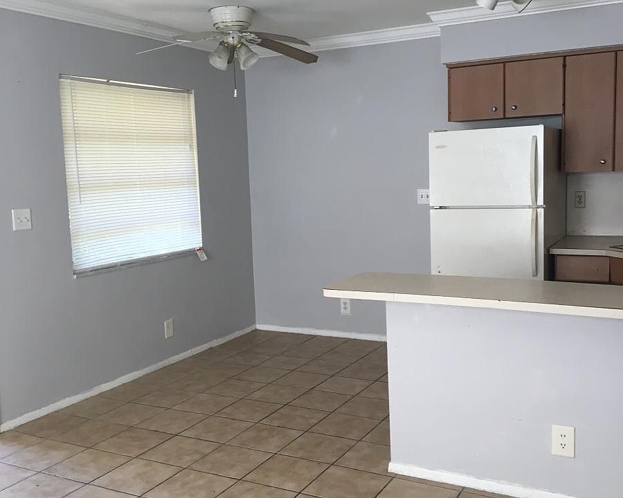1st image of 247 Nugent Ave APT 2