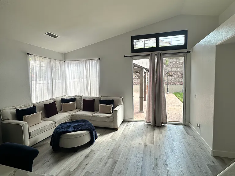 2280 Sun Valley Rd — Photo 10