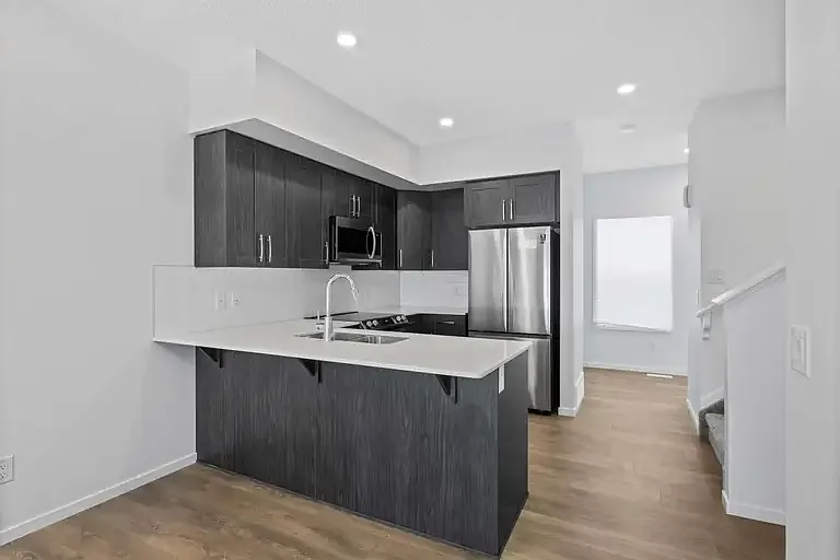 3 bed, 2.5 bath, 1400 sqft, $1,895 — Photo 1